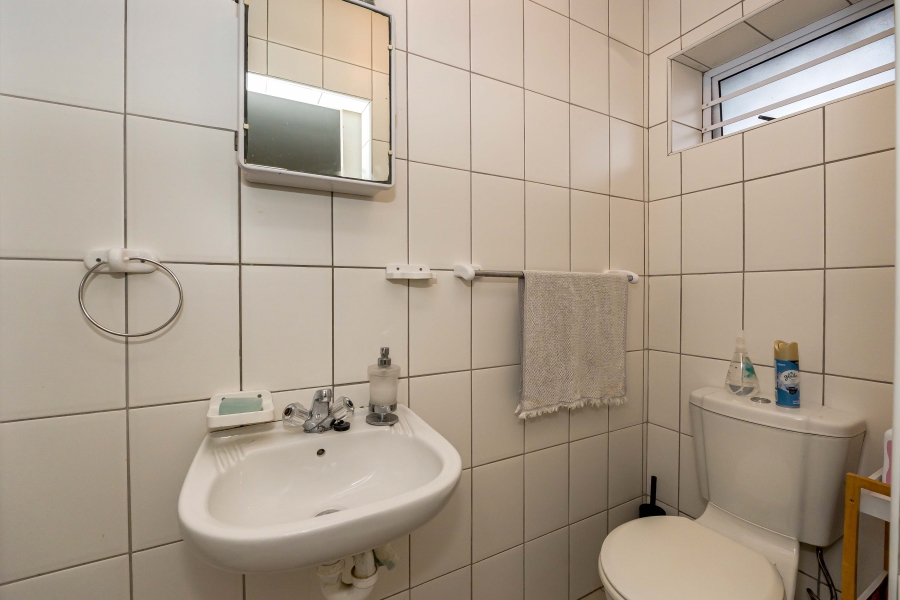 3 Bedroom Property for Sale in Thornton Western Cape